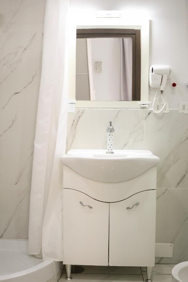 Modern By Sasy In The Centre Apartment